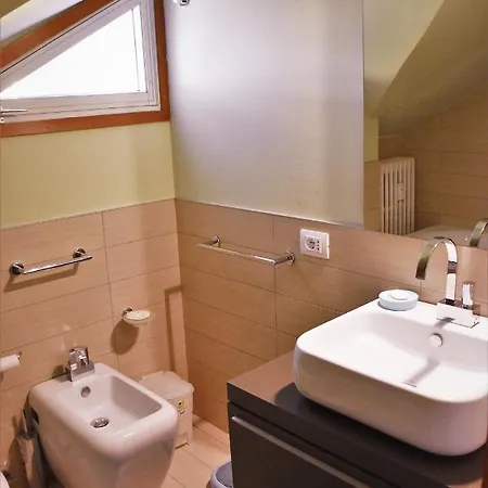 Mejon Cucu - Su 2 Piani Apartmán