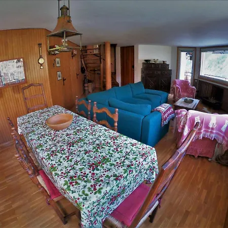 Apartament Mejon Cucu - Su 2 Piani