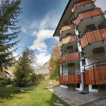 Mejon Cucu - Su 2 Piani Apartmán Courmayeur